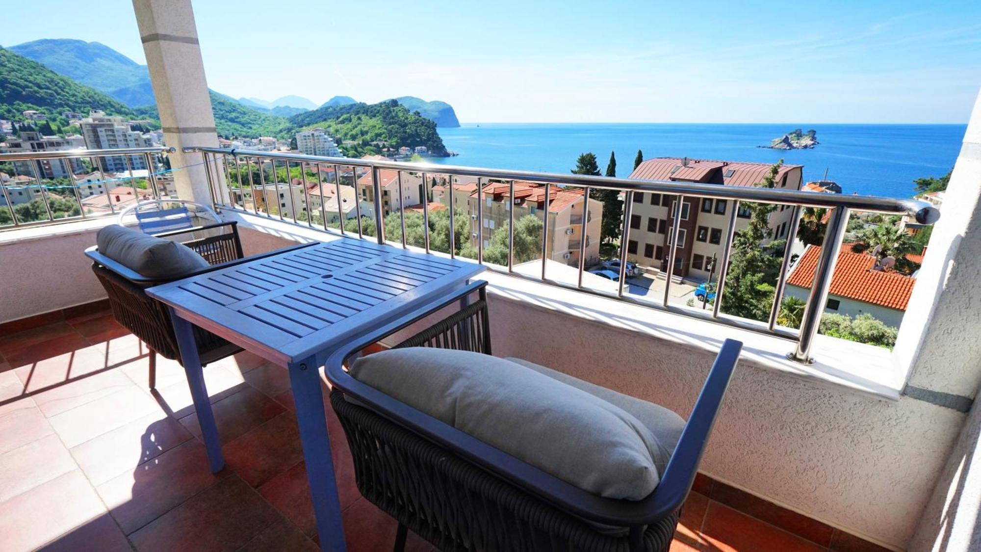 Medin Apartments Bluvista Petrovac Exterior photo