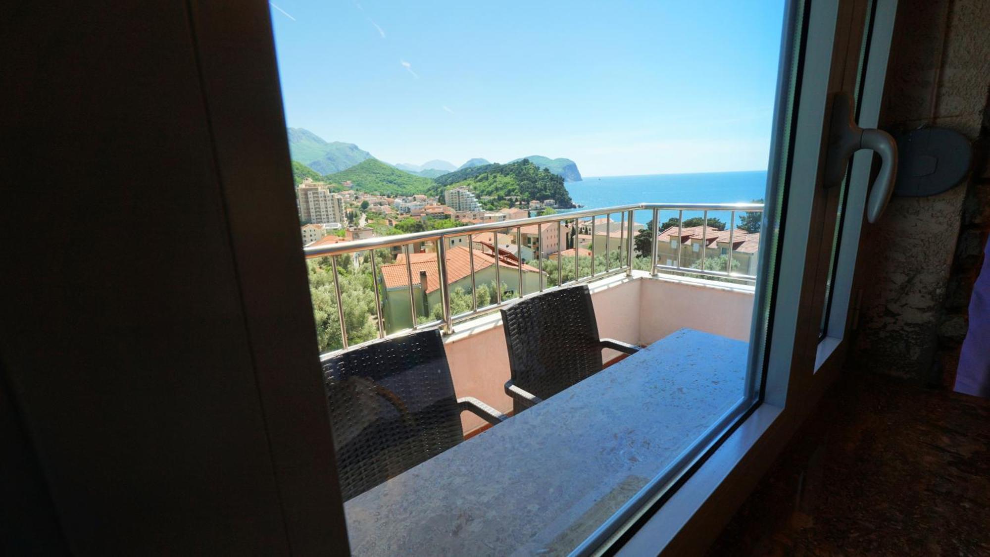 Medin Apartments Bluvista Petrovac Exterior photo