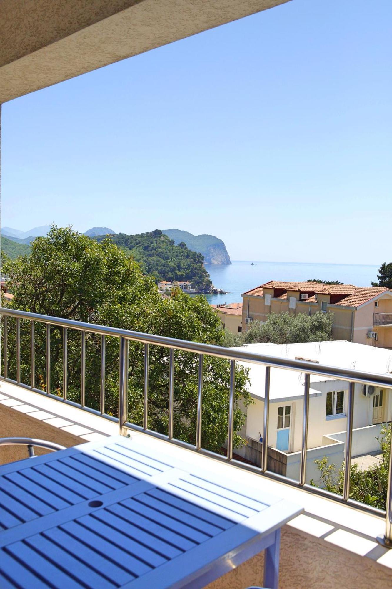Medin Apartments Bluvista Petrovac Exterior photo